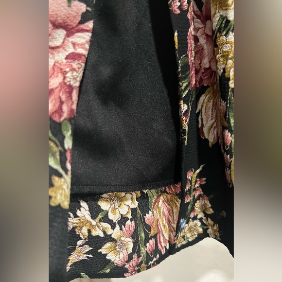 Scobe Floral Dress cute for Easter! - Picture 6 of 9